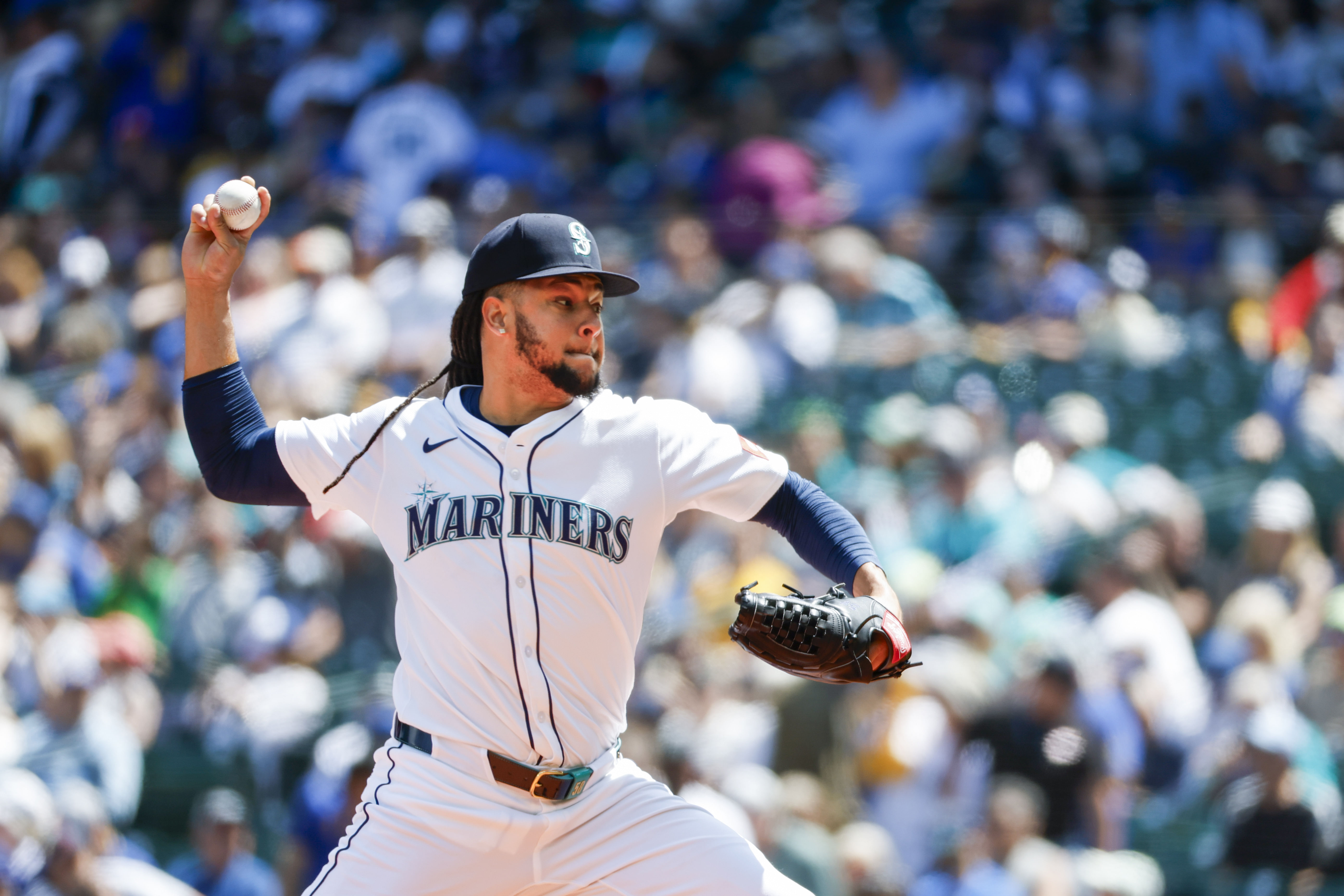 Luis Castillo is pitching today - Source: Imagn